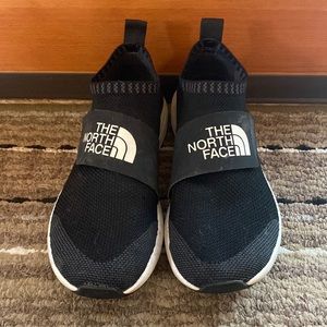The North Face - Knit Runners Size 7.5